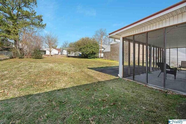 Foto del edificio - 623 E Tuscaloosa St