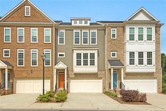 Building Photo - 996 Layton Dr
