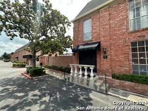 Foto del edificio - 8033 N New Braunfels Ave