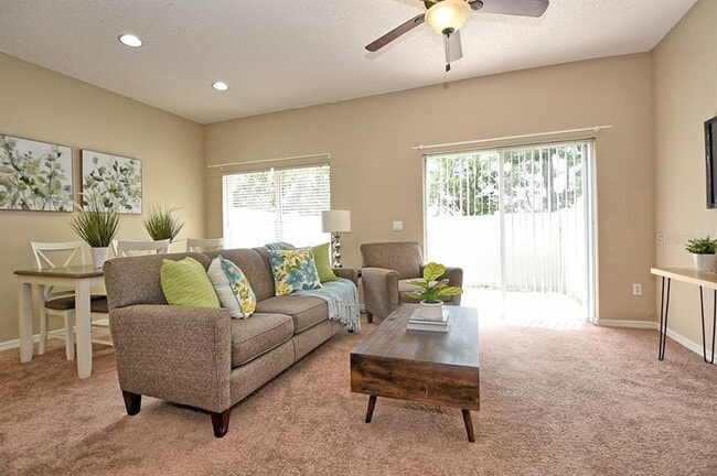 Foto del edificio - 2445 Harleyford Pl