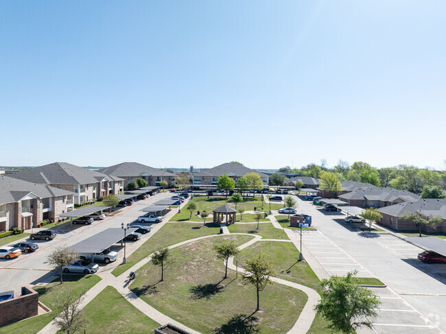 Aerial Photo - Oak Timbers Fort Worth South Apartments