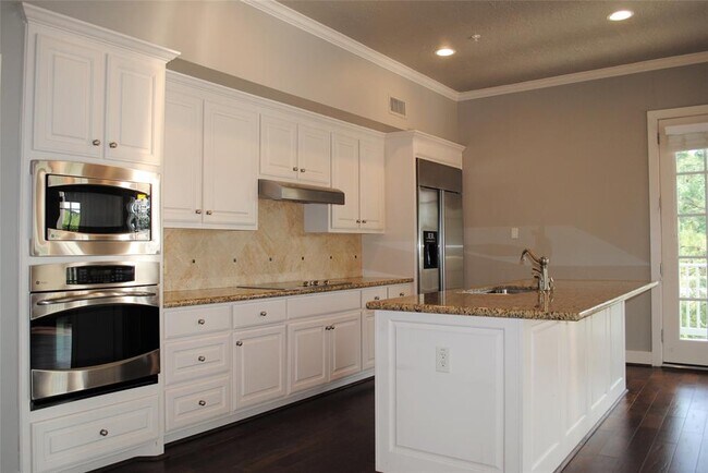 Building Photo - 161 W Breezy Way