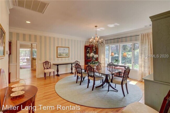 Building Photo - 5 br, 5.5 bath House - 13 Wexford Club Drive