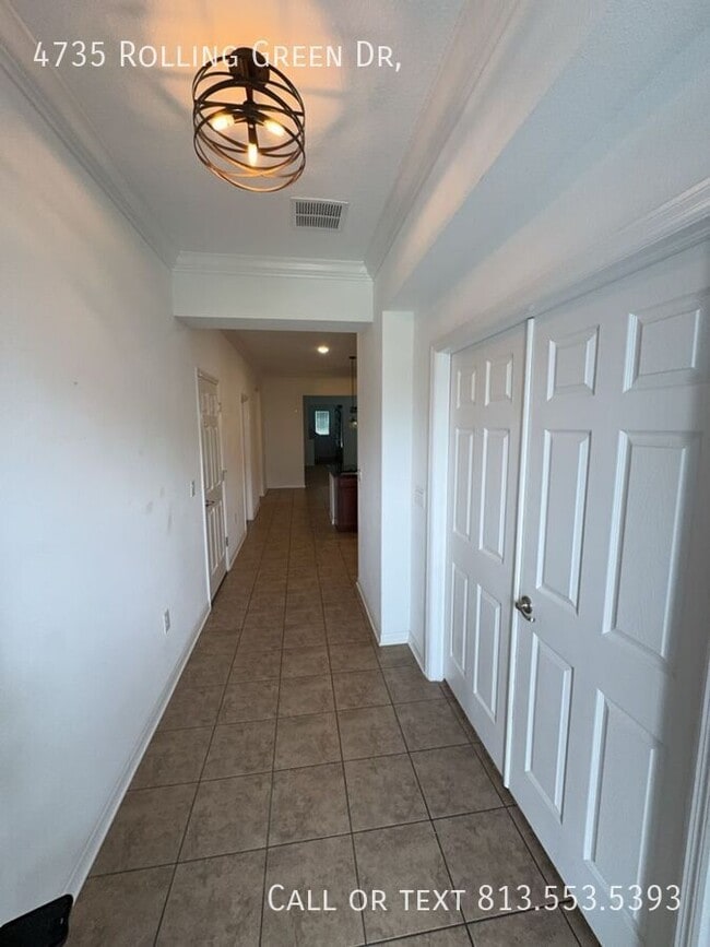 Building Photo - 4735 Rolling Green Dr