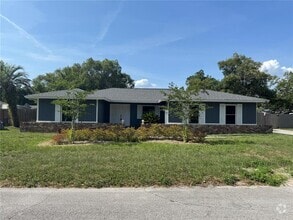 Building Photo - 685 Chelsea Rd