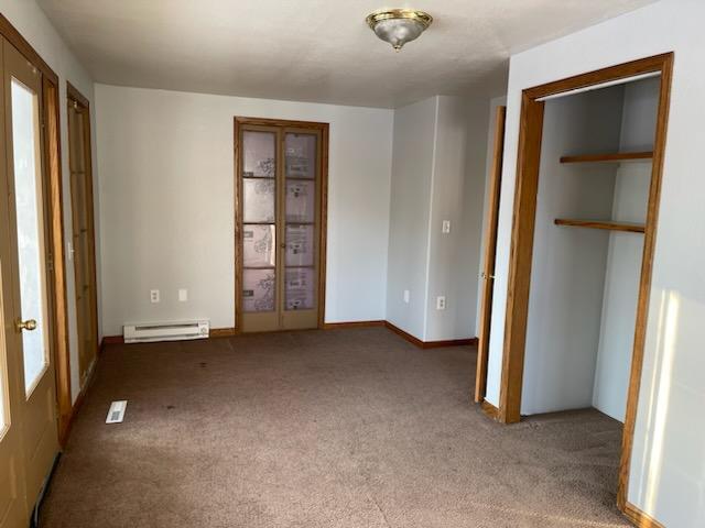 Front bedroom - 2053 Division St
