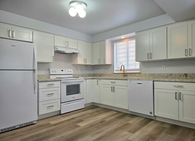 Foto del edificio - 7513 59th Dr NE