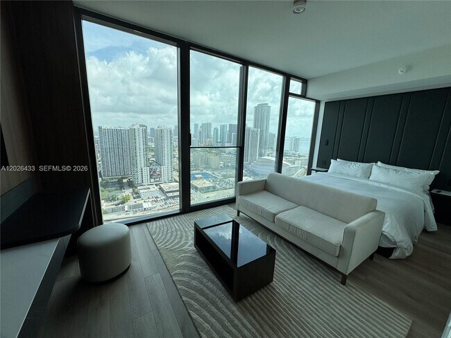 Foto del edificio - 20 NE 11th St