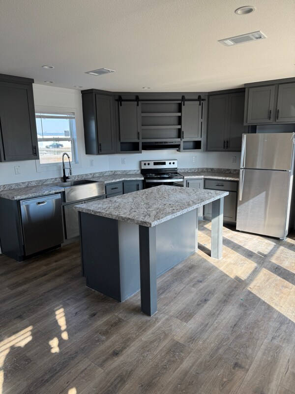 Building Photo - 250 Patriot Ln