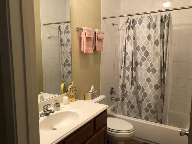 Foto del edificio - 21395 W Wallis Dr