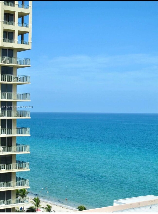 Foto del edificio - 3140 S Ocean Dr