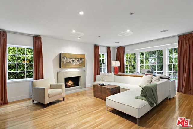 Foto del edificio - 10481 Lindbrook Dr