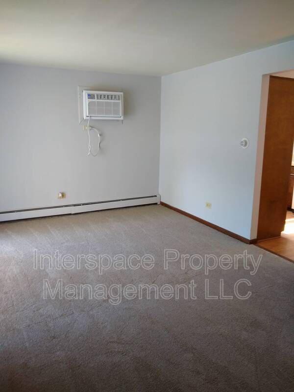 Foto del edificio - 7017 99th St