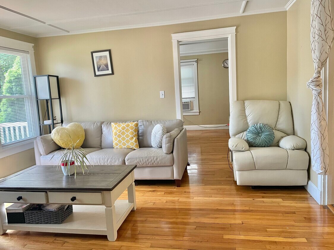 31 Collette St Unit 1, Waterville, ME 04901 Apartments at 31 Collette St Waterville, ME