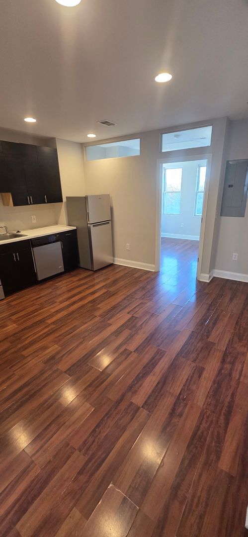 Foto del edificio - 543 Florida Ave NW