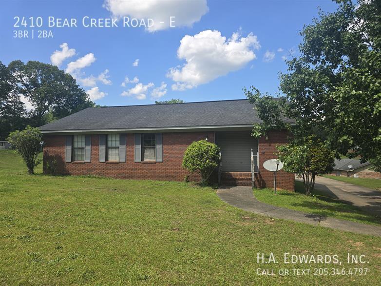 Foto principal - 2410 Bear Creek Rd