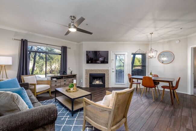 Foto del edificio - 15095 N Thompson Peak Pkwy