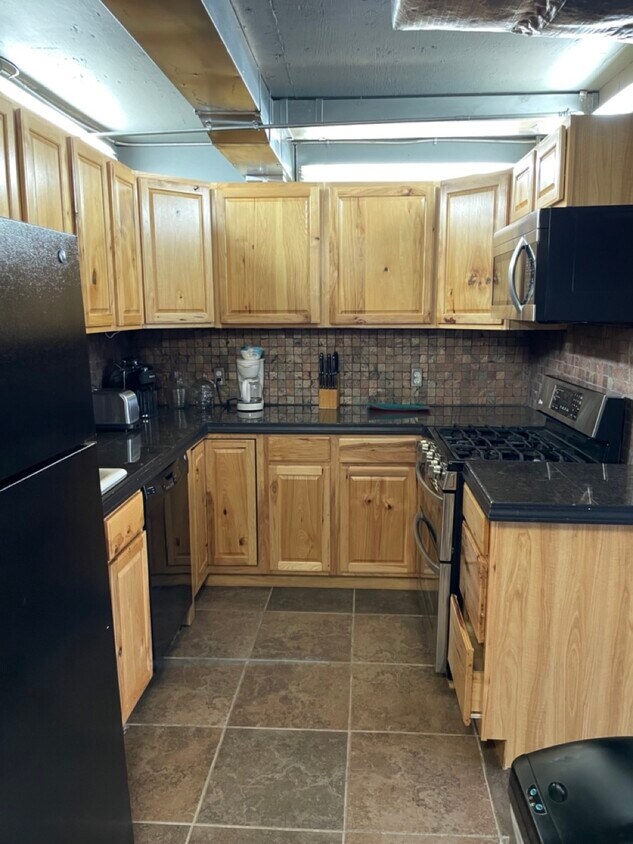 450 W 7th St Unit 1709, Tulsa, OK 74119 Condo for Rent in Tulsa, OK