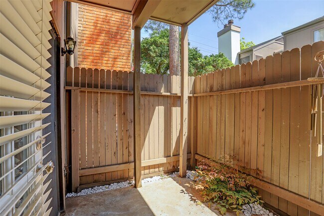Building Photo - 1201 Bering Dr
