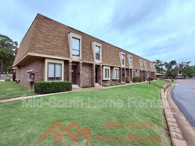 Building Photo - 1869 Poplar Woods Cir E