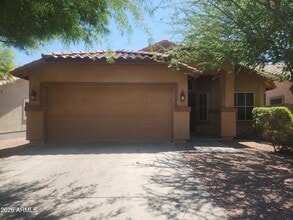 Building Photo - 5511 S 15th Way