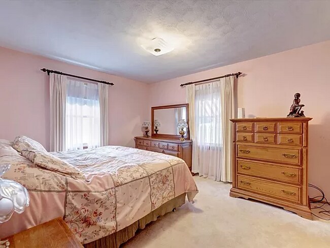 Foto del edificio - Beautiful 3-bedroom HOME!