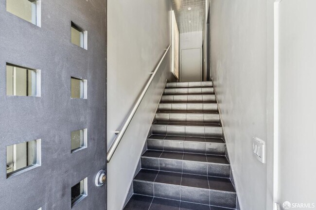 Foto del edificio - 5 Montague Pl