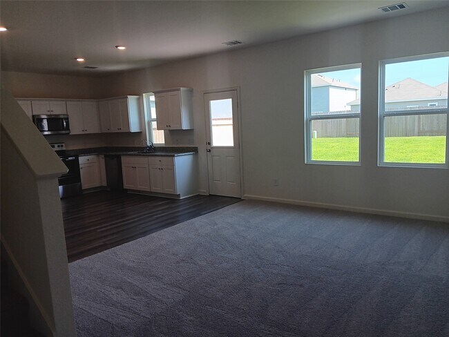 Building Photo - 7837 Pink Dahlia Dr