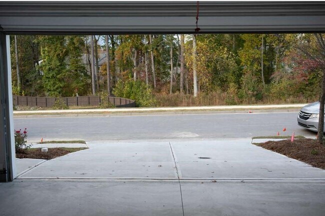 Foto del edificio - 2495 Poppy Ct