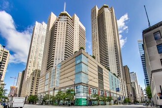 Building Photo - 545 N Dearborn St