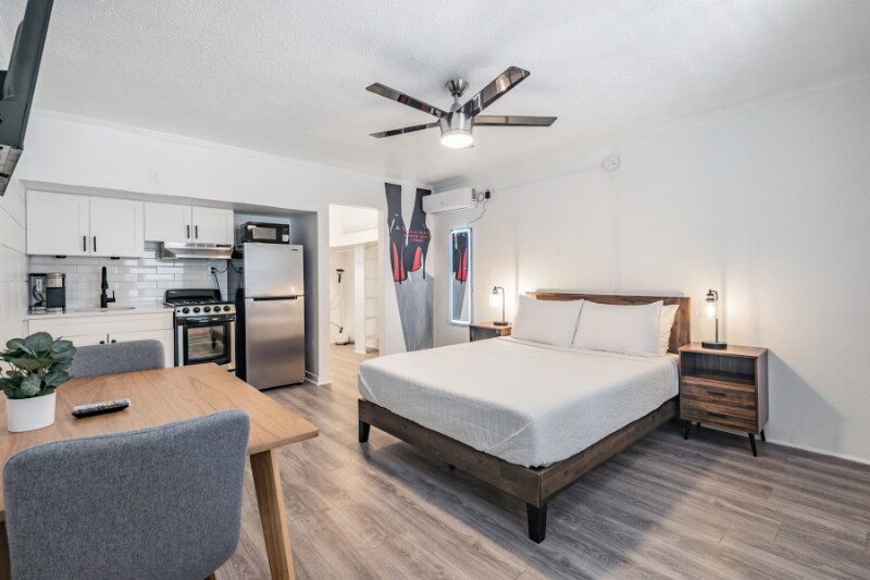 Foto principal - 425 2nd St N