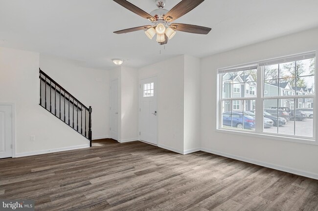 Building Photo - 331 Quincy Dr