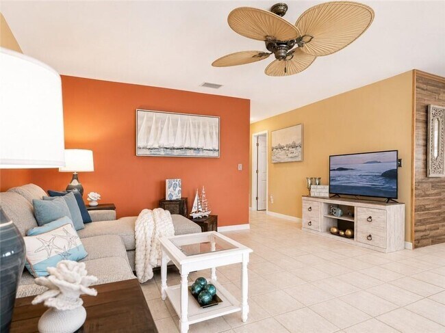 Foto del edificio - 55 Woodland Dr