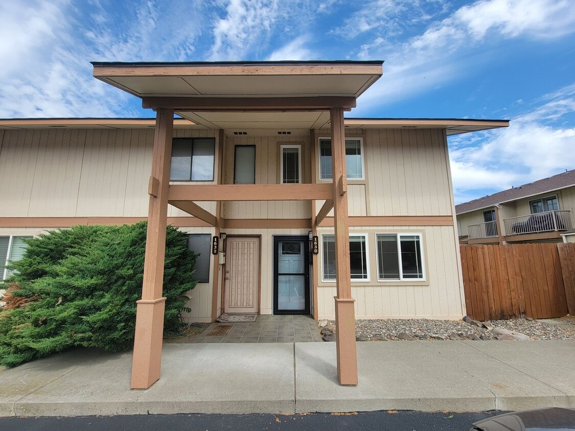 Primary Photo - Townhome with Community Pool and Private P...