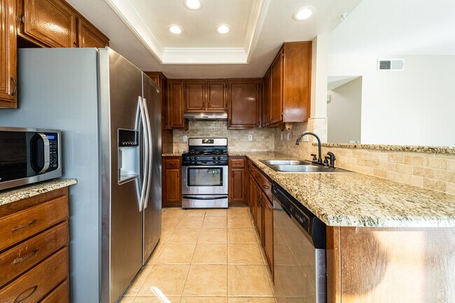 Building Photo - 5248 Mandarin Dr