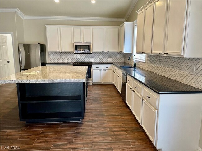 Building Photo - 2701 Frecco Cavern Ct