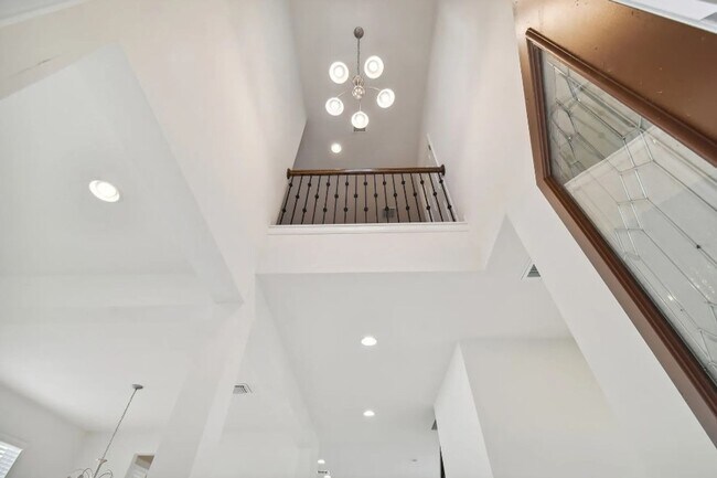 Building Photo - Stunning 4-Bedroom Home in Riverview, FL!
