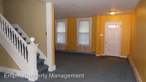 Building Photo - 903 Prescott Ave