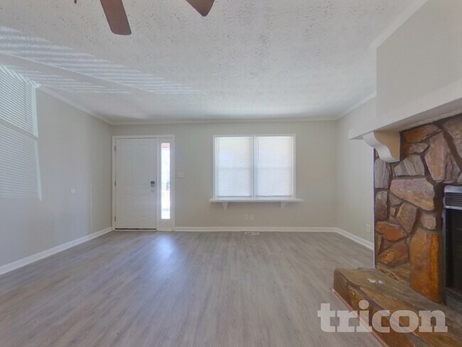 Building Photo - 35 Quail Ct