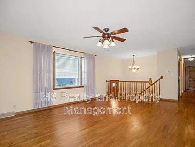 Building Photo - 506 S 17th St