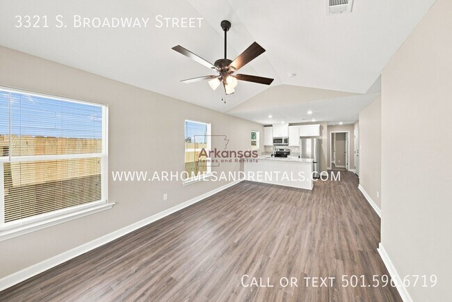 Foto del edificio - 3321 Broadway St