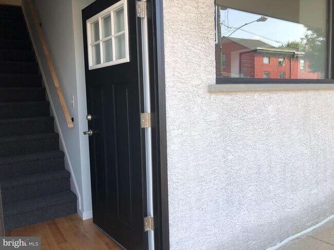 Foto del edificio - 441 Leverington Ave