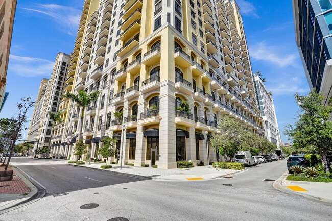 Foto del edificio - 701 S Olive Ave