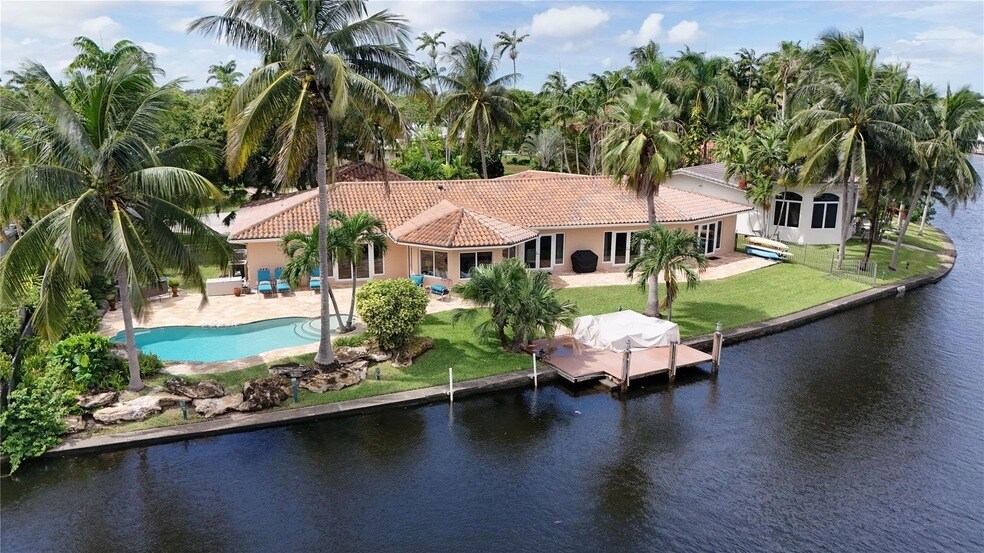 Foto principal - 1925 Coral Gardens Dr