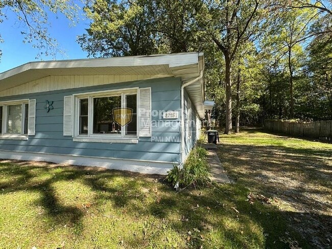 Foto del edificio - 2783-2785 Brown St