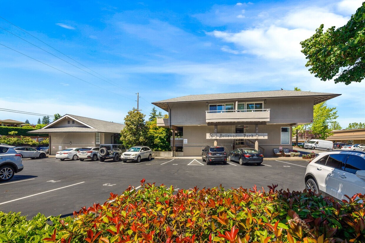Foto principal - 970 100th Ave NE
