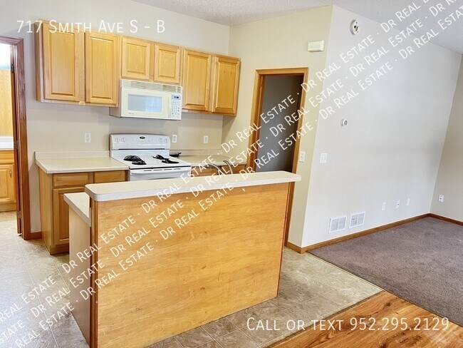 Foto del edificio - 717 Smith Ave S
