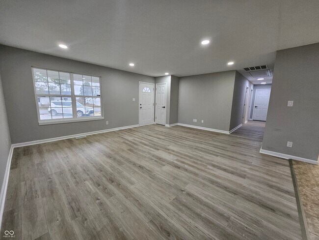 Foto del edificio - 3534 Hunt St