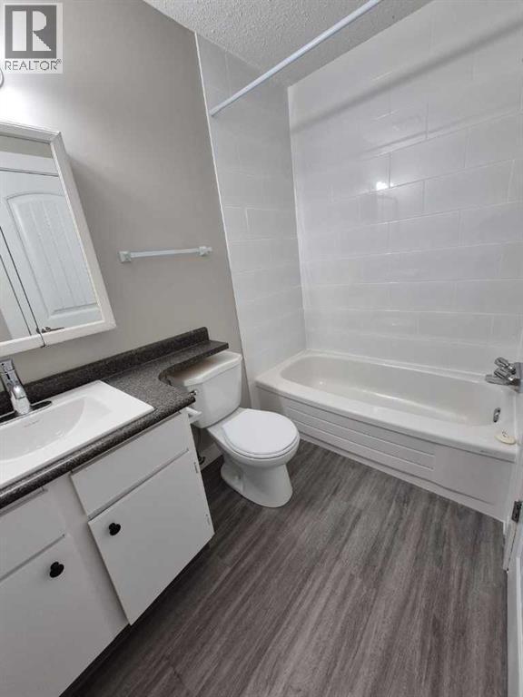 Building Photo - 10028-10105 105 Ave