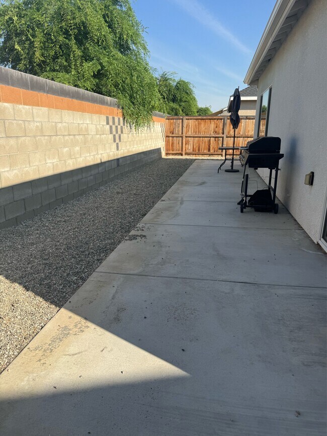 Foto del edificio - 3321 Mulberry Grv Wy